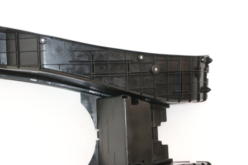 photo de TAPA REPOSAPIES YAMAHA YP MAJESTY 125 (2002 - 2006) - Marcados y referencias originales