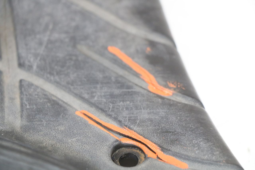 photo de ESTRIBO PIAGGIO ZIP 2T 50 (2009 - 2019) - Detalles de los puntos de fijación