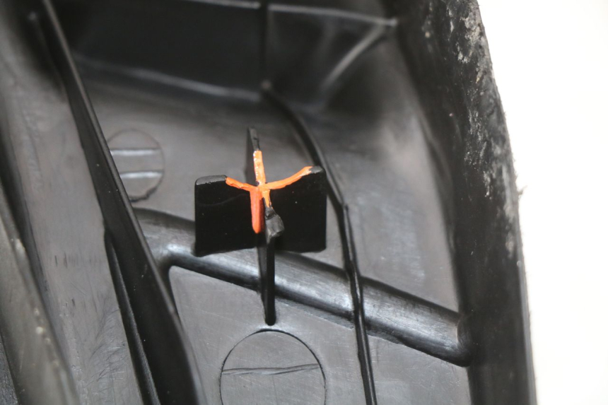 photo de ESTRIBO PIAGGIO ZIP 2T 50 (2009 - 2019) - Recambio usado revisado