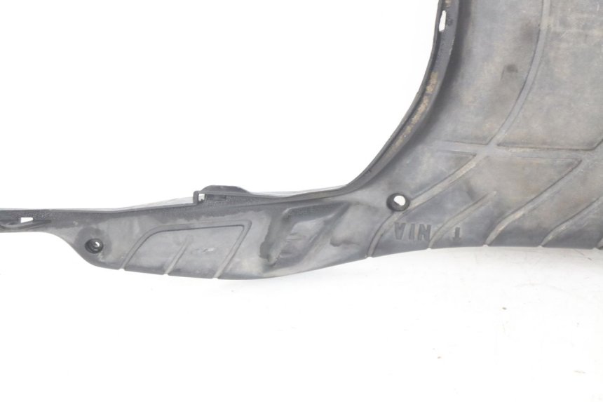 photo de ESTRIBO PIAGGIO ZIP 4T 50 (2018 - 2020) - Estado de la superficie y material