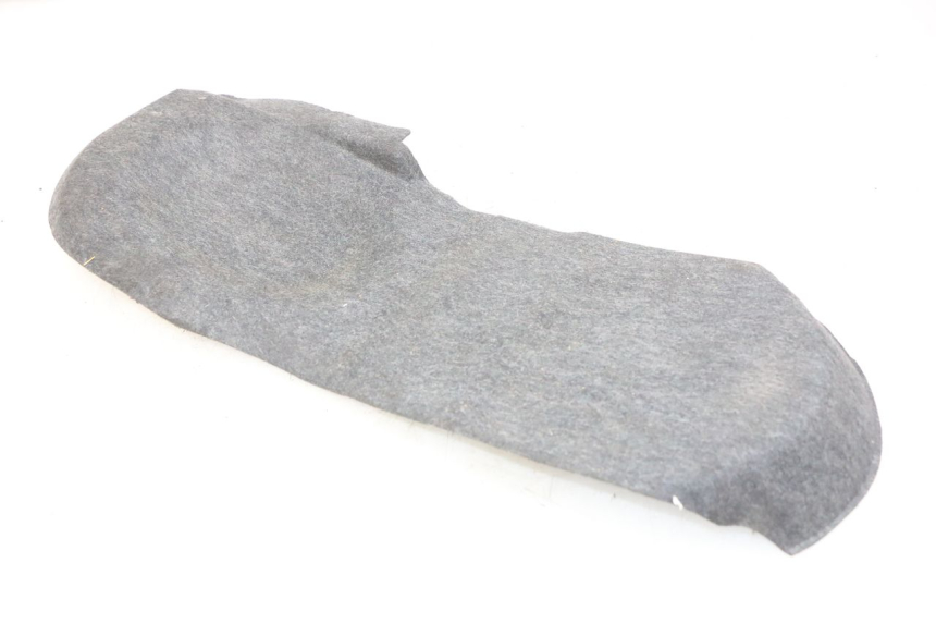 photo de MOQUETA BAÚL HONDA FJS SILVERWING SILVER WING 400 (2009 - 2016) - Detalle de la pieza