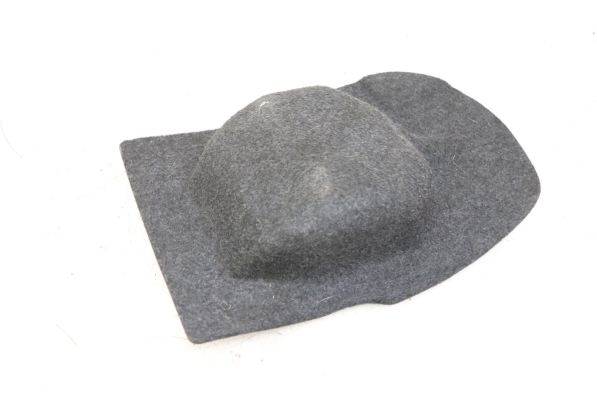 photo de COFRE ALFOMBRA SYM MIO 50 (2011 - 2017) - Detalle de la pieza