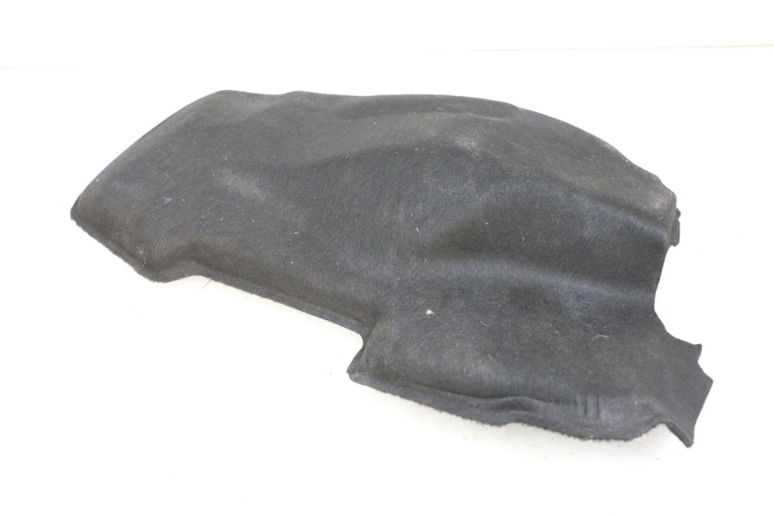 photo de COFRE ALFOMBRA PIAGGIO MP3 HPE 350 (2018 - 2020) - Detalle de la pieza