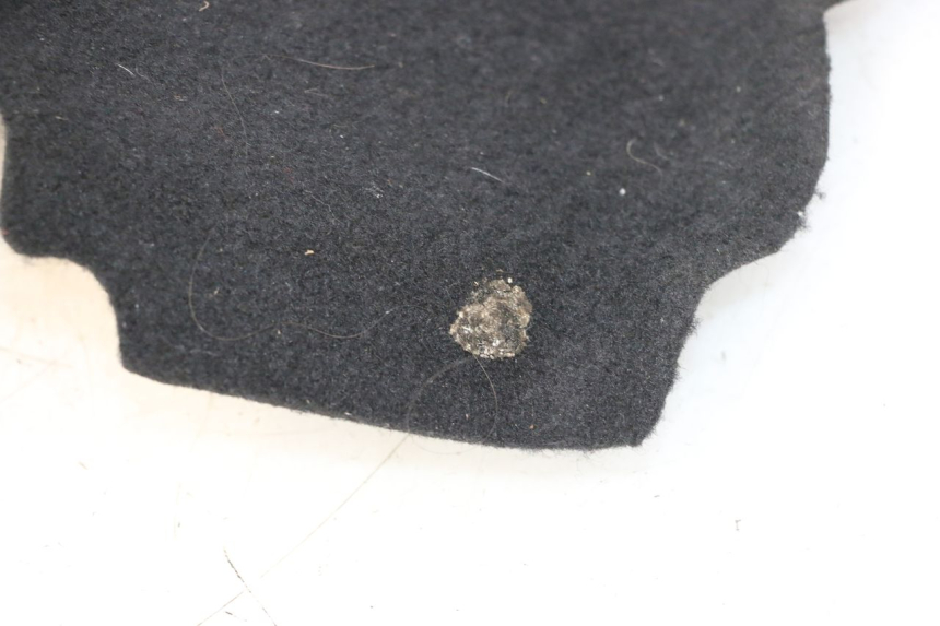 photo de COFRE ALFOMBRA PIAGGIO MP3 500 (2016 - 2018) - Zoom estado de uso