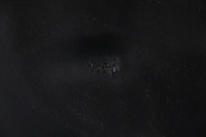 photo de COFRE ALFOMBRA PEUGEOT SATELIS 125 (2013 - 2018) - Zoom estado de uso