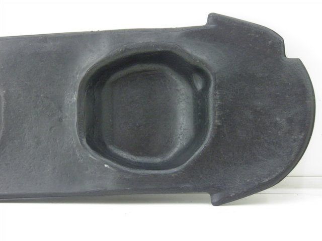 photo de COFRE ALFOMBRA SYM GTS EVO 125 (2009 - 2013) - Detalle de la pieza