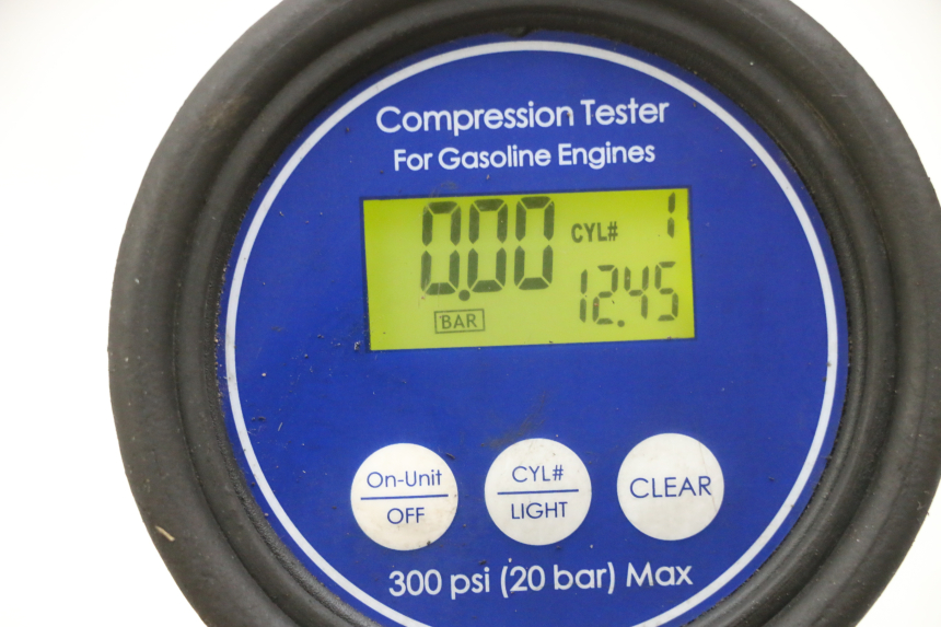 photo de MOTOR ADIVA AD3 300 (2014 - 2020) - Otra perspectiva