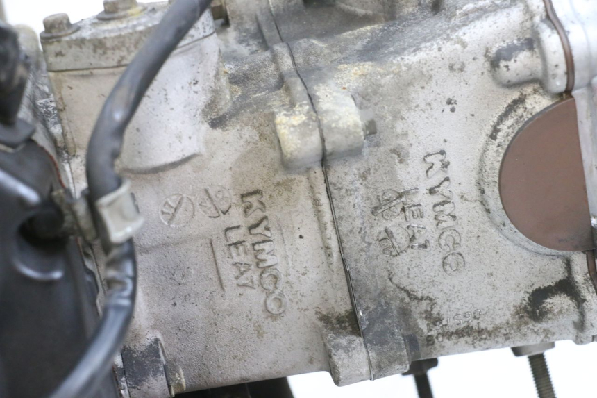 photo de MOTOR ADIVA AD3 300 (2014 - 2020) - Detalles de los puntos de fijación