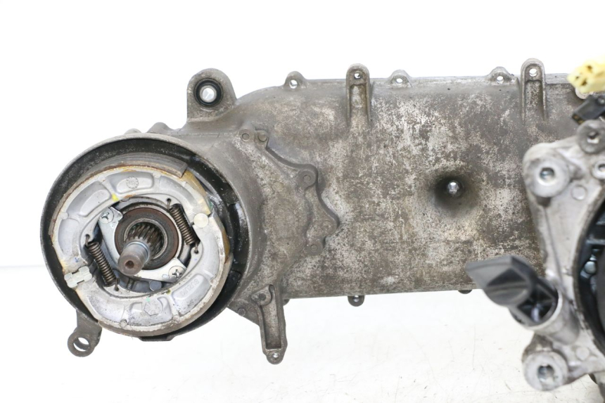 photo de MOTOR SUZUKI ADDRESS 110 (2015 - 2020) - Zoom sobre los componentes