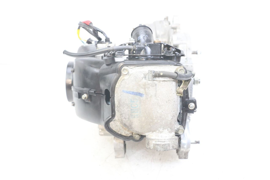 photo de MOTOR KYMCO AGILITY 4T 50 (2018 - 2022) - Zoom sobre los componentes