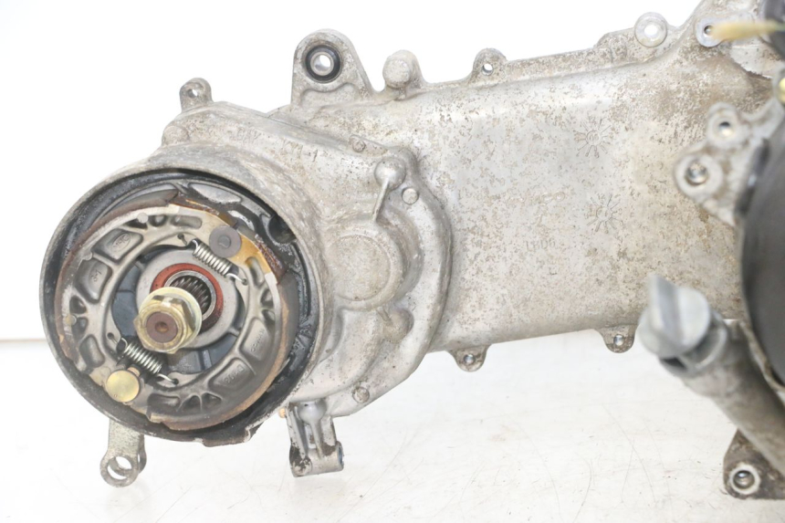 photo de MOTOR KYMCO AGILITY 4T 50 (2005 - 2018) - Marcados y referencias originales