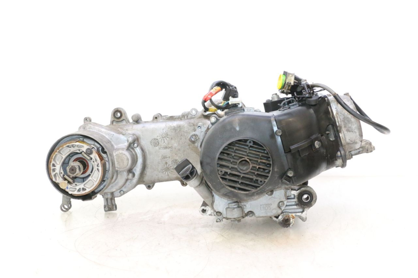 photo de MOTOR KYMCO AGILITY 4T 50 (2018 - 2022) - Inspección visual detallada