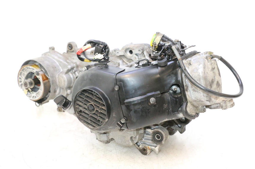photo de MOTOR KYMCO AGILITY 4T 50 (2018 - 2022) - Enfoque en la estructura