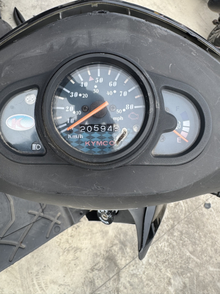 photo de MOTOR KYMCO AGILITY 4T 50 (2018 - 2022) - Zoom estado de uso