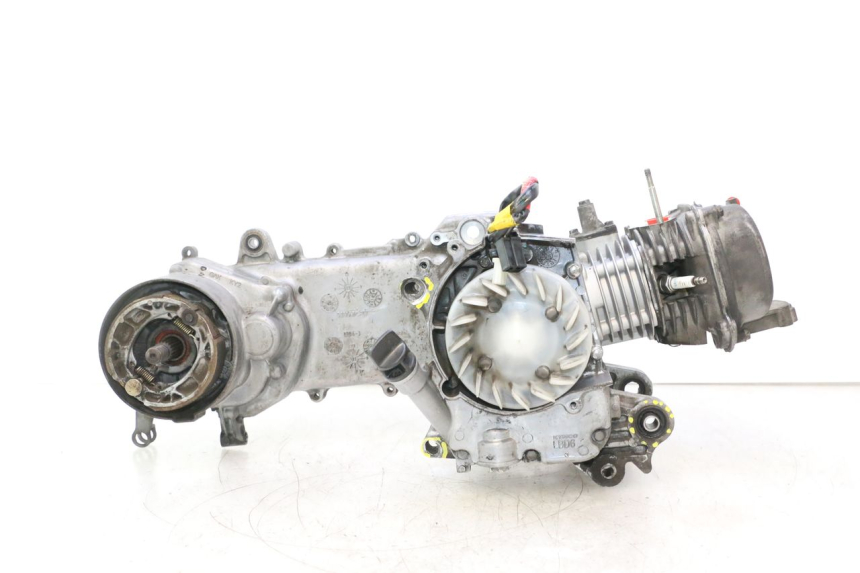 photo de MOTOR KYMCO AGILITY 4T 50 (2018 - 2022) - Marcados y referencias originales