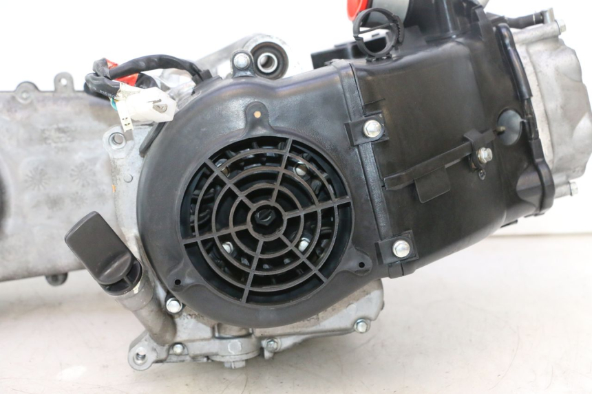 photo de MOTOR KYMCO AGILITY CITY 16P 125 (2015 - 2024) - Otra vista del artículo