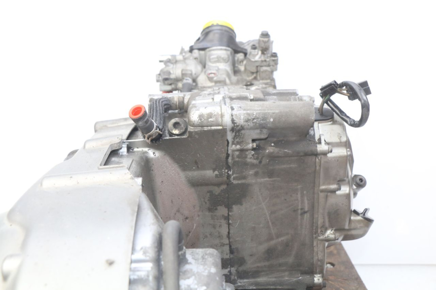 photo de MOTOR SUZUKI AN BURGMAN 400 (2006 - 2010) - Zoom sobre los componentes