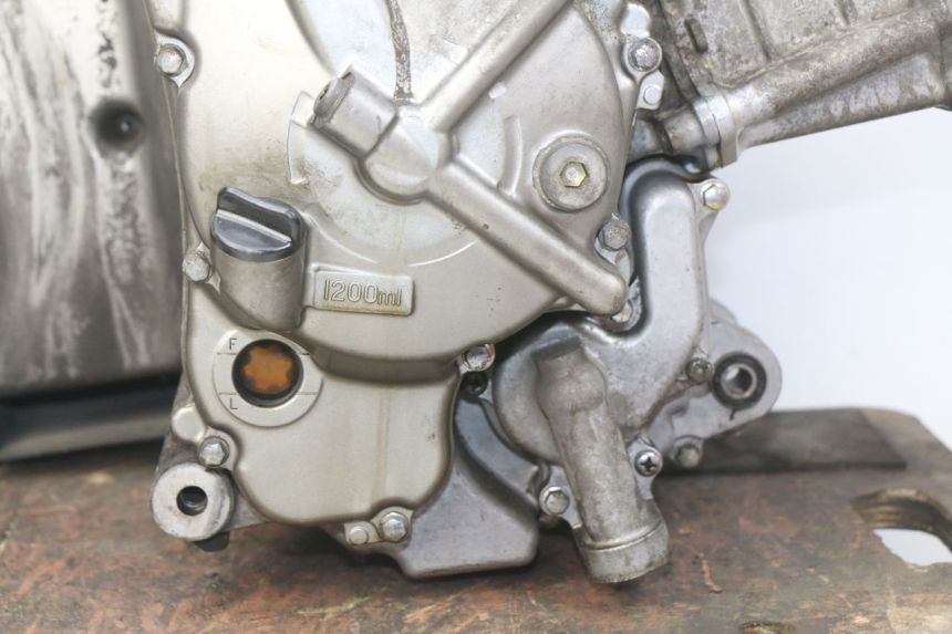 photo de MOTOR SUZUKI AN BURGMAN 400 (2006 - 2010) - Detalles de los puntos de fijación