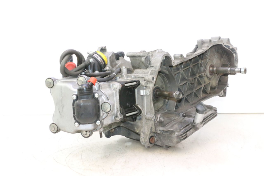 photo de MOTOR APRILIA ATLANTIC S 125 (2010 - 2013) - Detalles de los puntos de fijación