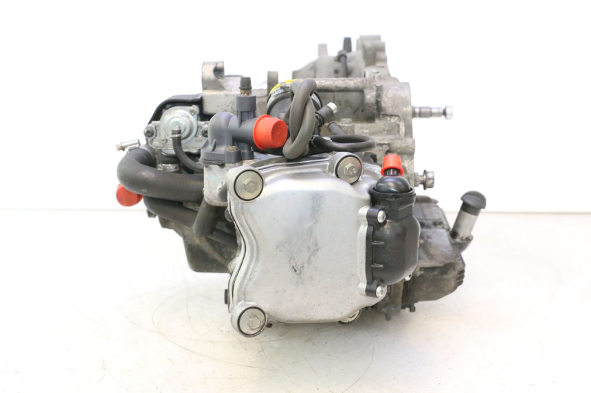 photo de MOTOR APRILIA ATLANTIC S 125 (2010 - 2013) - Estado de la superficie y material