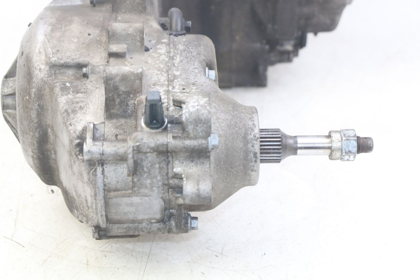 photo de MOTOR PIAGGIO BEVERLY 125 (2010 - 2015) - Detalles de los puntos de fijación