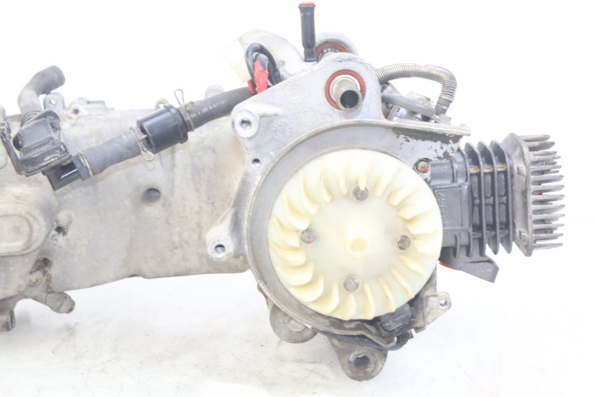 photo de MOTOR PGO BIG MAX 50 (2001 - 2009) - Zoom sobre los componentes