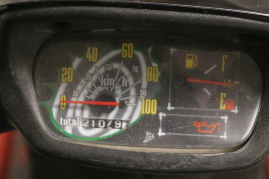 photo de MOTOR MBK BOOSTER NEXT GENERATION 50 (1995 - 1998) - Otra perspectiva