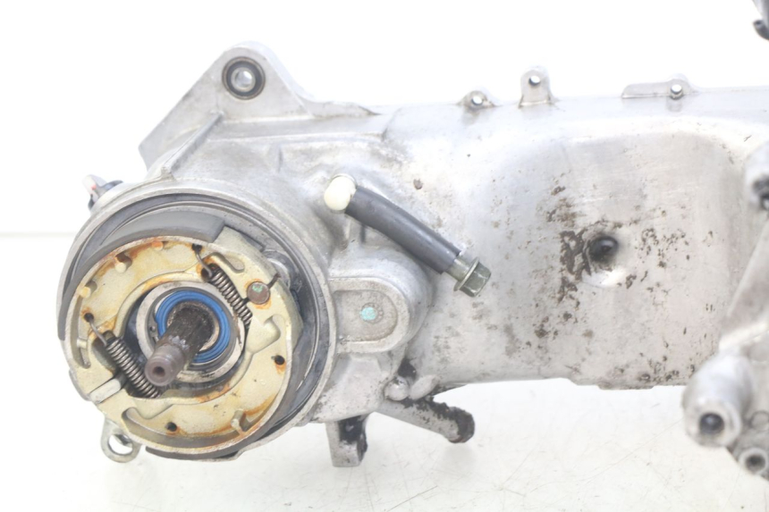 photo de MOTOR MBK BOOSTER SPIRIT 50 (2004 - 2017) - Enfoque en la estructura