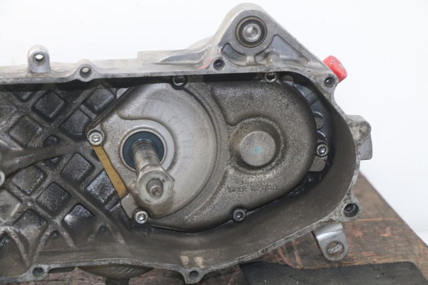 photo de MOTOR MBK BOOSTER SPIRIT NAKED 50 (2004 - 2017) - Vista principal