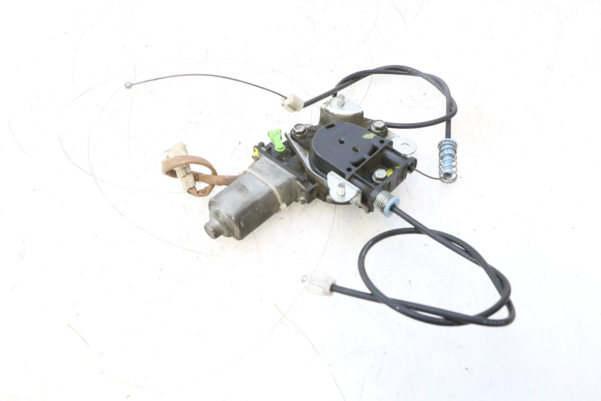 photo de BURBUJA MOTOR SUZUKI BURGMAN EXECUTIVE ABS 650 (2006 - 2012) - Detalle de la pieza