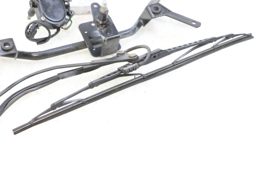 photo de BURBUJA MOTOR BMW C1 125 (2000 - 2003) - Recambio usado revisado