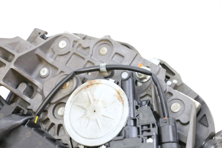 photo de MOTOR BURBUJA YAMAHA FJR ABS 1300 (2006 - 2012) - Primer plano de alta resolución