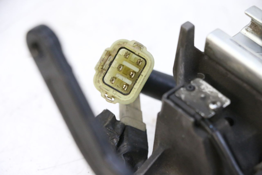 photo de MOTOR BURBUJA YAMAHA FJR ABS 1300 (2006 - 2012) - Enfoque en la estructura