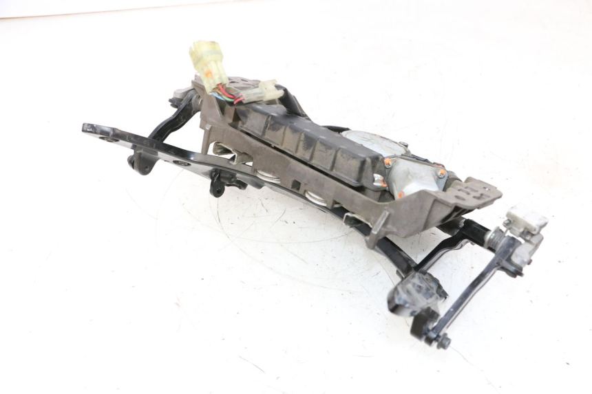 photo de MOTOR BURBUJA YAMAHA FJR ABS 1300 (2006 - 2012) - Detalle de la pieza