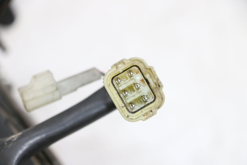 photo de MOTOR BURBUJA YAMAHA FJR ABS 1300 (2006 - 2012) - Primer plano técnico