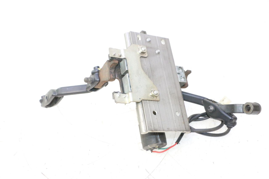 photo de MOTOR BURBUJA GILERA GP 800 (2007 - 2013) - Otra perspectiva