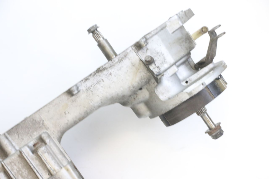 photo de MOTOR YAMAHA BW'S BWS 125 (2010 - 2013) - Detalles de los puntos de fijación