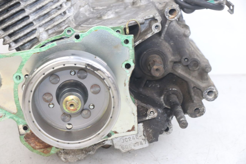 photo de MOTOR HONDA CA REBEL 125 (1995 - 2001) - Zoom sobre los componentes