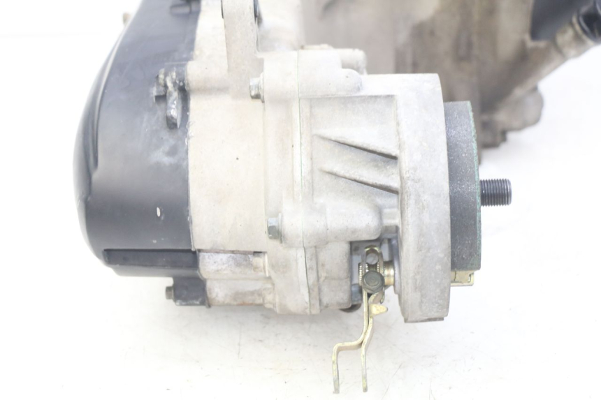 photo de MOTOR ORCAL CAVARO 4T 50 (2019 - 2023) - Detalles de los puntos de fijación