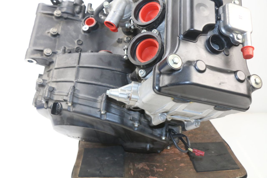 photo de MOTOR HONDA CBR RR FIREBLADE 1000 (2006 - 2007) - Zoom sobre los componentes