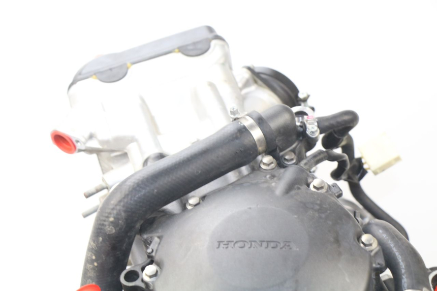 photo de MOTOR HONDA CBR RR FIREBLADE 1000 (2006 - 2007) - Detalles de los puntos de fijación