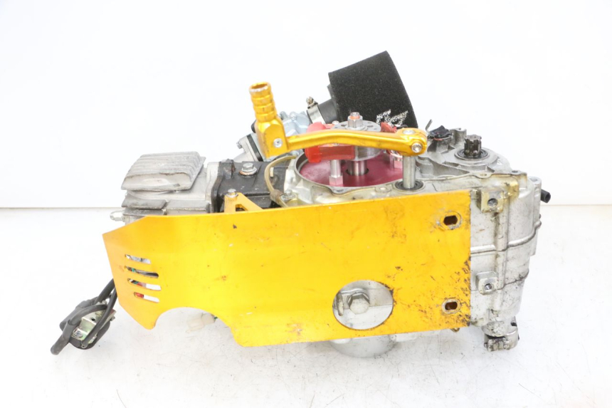 photo de MOTOR CCR DIRT BIKE 110 - Detalles de los puntos de fijación