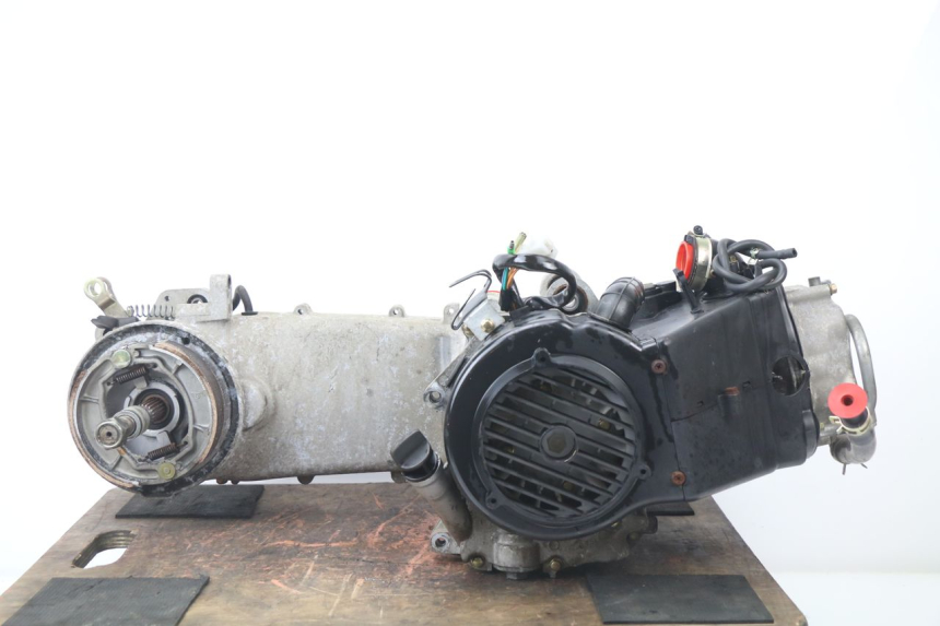 photo de MOTOR REVATTO CITYONE 125 (2006 - 2007) - Detalles de los puntos de fijación