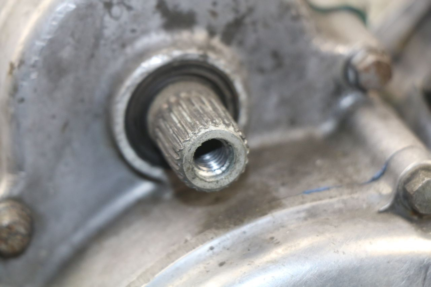 photo de MOTOR HONDA CR 125 (2000 - 2001) - Zoom sobre los componentes