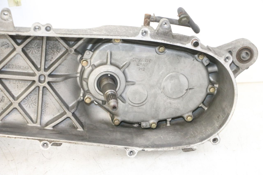 photo de MOTOR KYMCO DINK STREET 125 (2009 - 2014) - Enfoque en la estructura