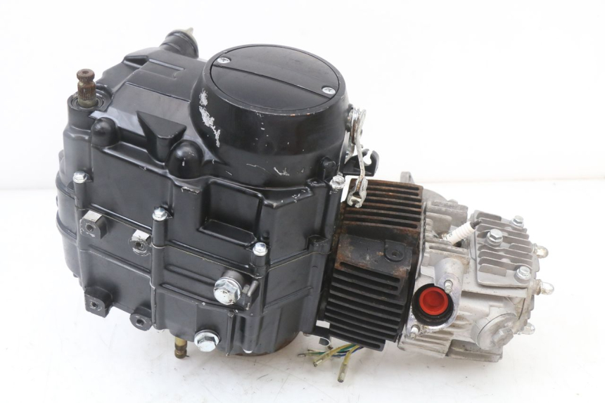 photo de MOTOR CCR DIRT BIKE 125 - Detalles de los puntos de fijación