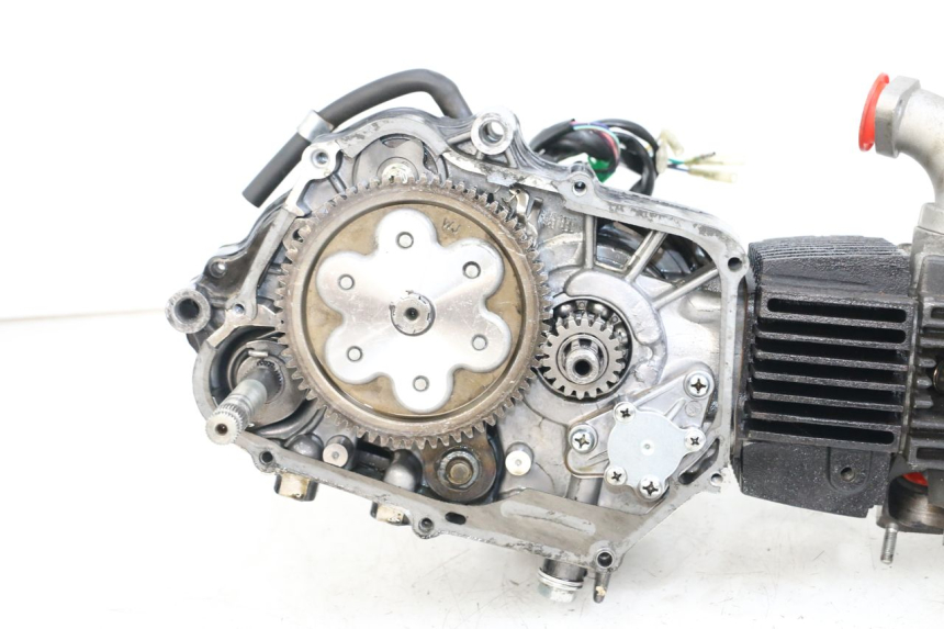 photo de MOTOR CCR DIRT BIKE 125 - Primer plano técnico