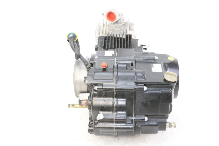 photo de MOTOR CCR DIRT BIKE 125 - Zoom sobre los componentes