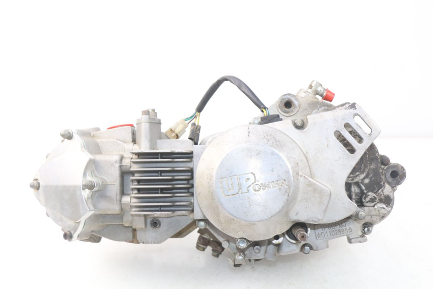 photo de MOTOR CRZ DIRTBIKE 140 - Zoom sobre los componentes