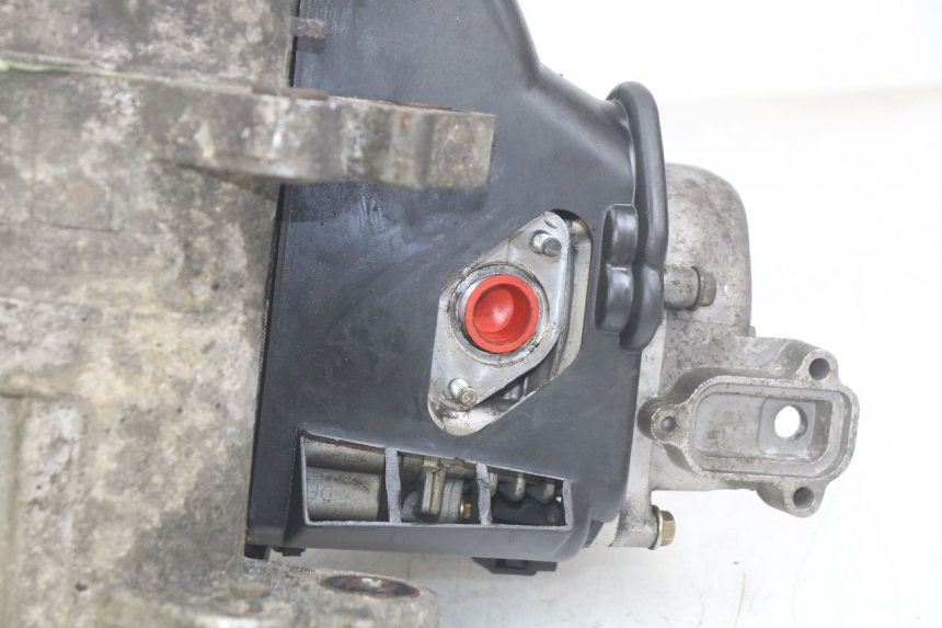 photo de MOTOR PEUGEOT DJANGO 4T 50 (2014 - 2019) - Otra perspectiva